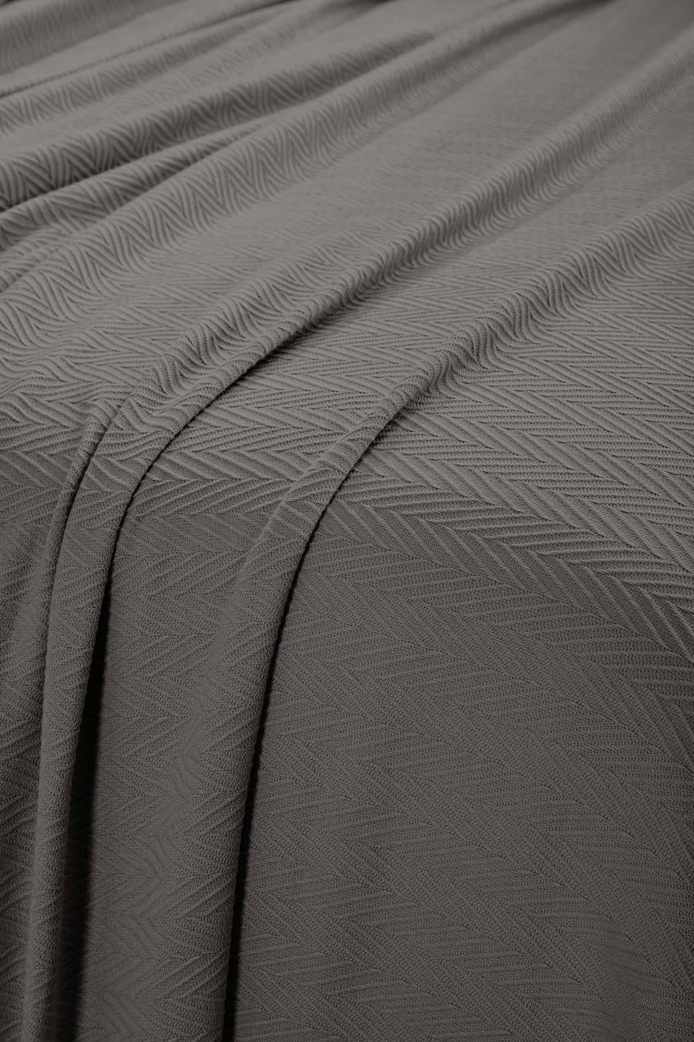 Metro All-Season Cotton Blanket, Woven Blanket for Couch, Bed, Bedding, Farmhouse, Home Essentials, Cute and Cozy Bohemian Blankets, Herringbone Weave, Full/Queen, Charcoal