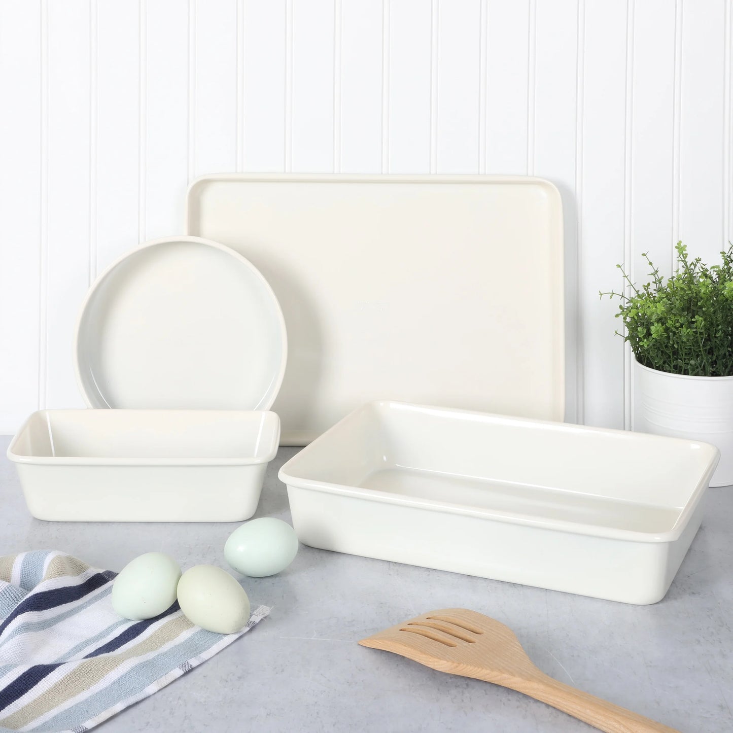 4Pc Metal Bakeware