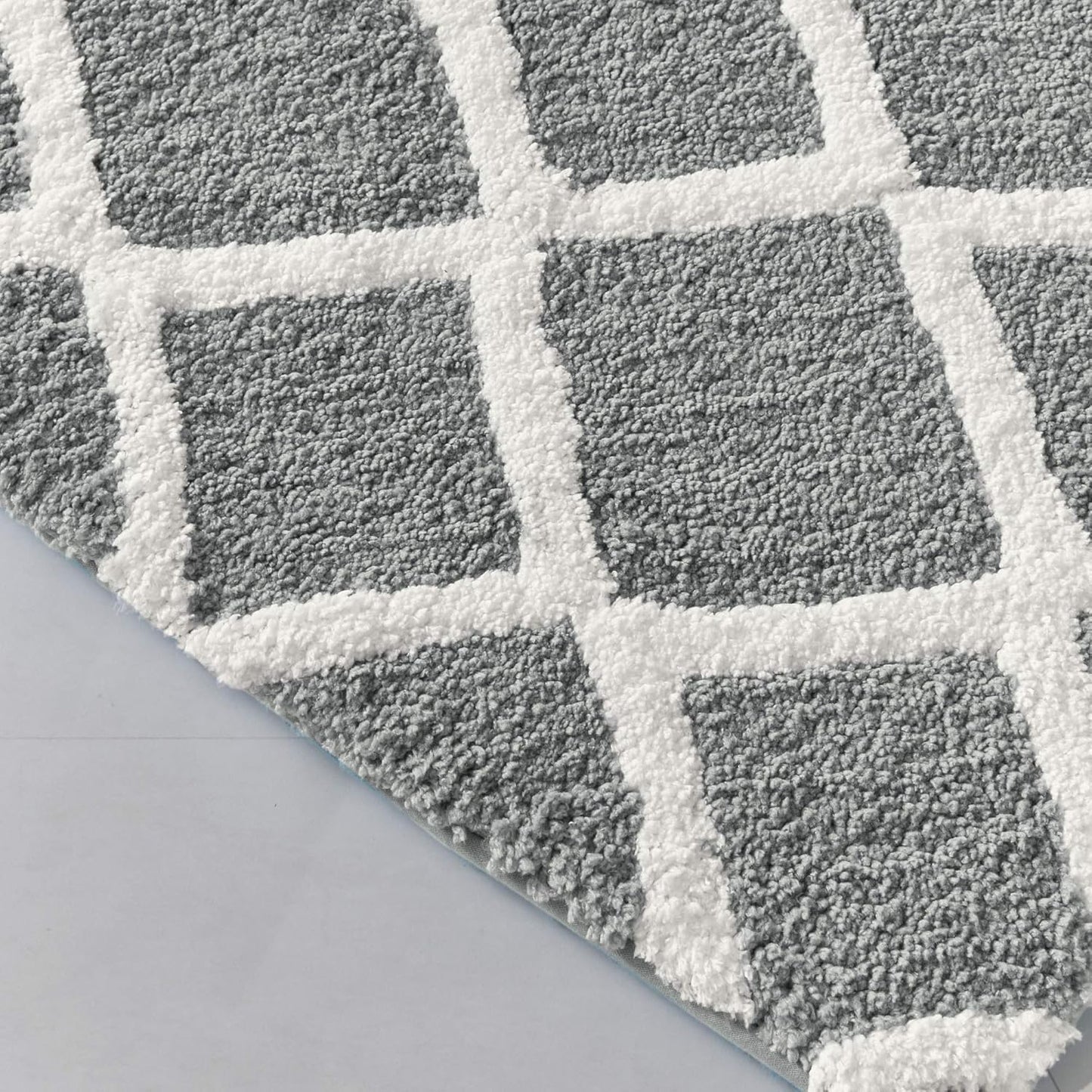 Bittman Reversible Bathroom Rug - High Pile Luxrurious Tufted Plush Bath Mat Absorbent, Quick Dry, Geometric Design Shower Room Décor, 24X60, Grey