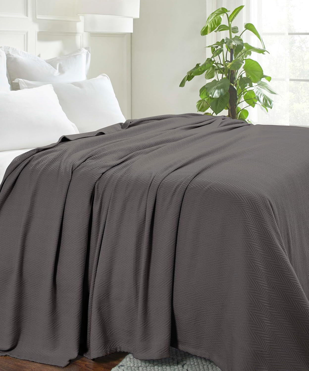 Metro All-Season Cotton Blanket, Woven Blanket for Couch, Bed, Bedding, Farmhouse, Home Essentials, Cute and Cozy Bohemian Blankets, Herringbone Weave, Full/Queen, Charcoal
