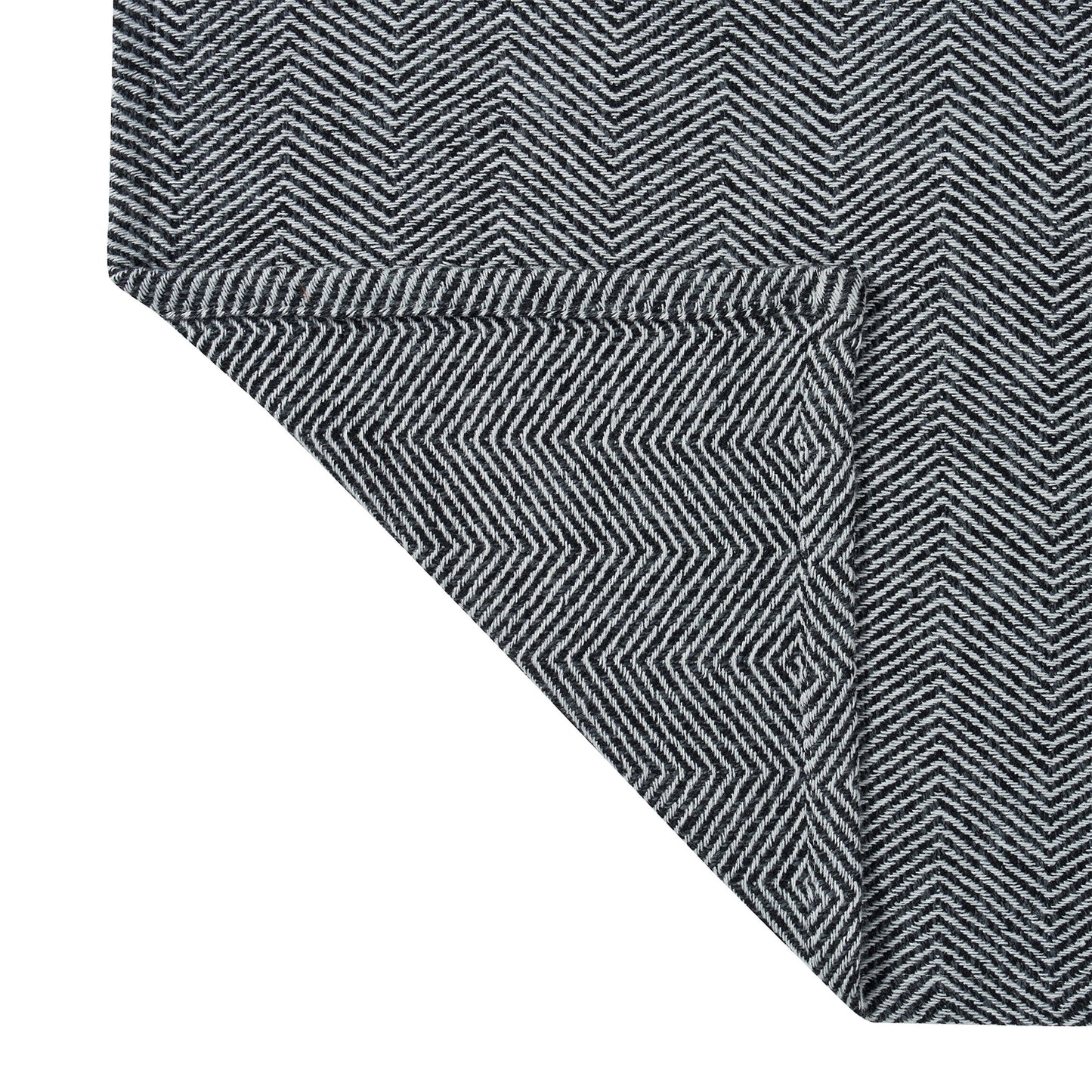 Beautiful Black & White Herringbone Throw by Drew Barrymore, 50" X 60"
