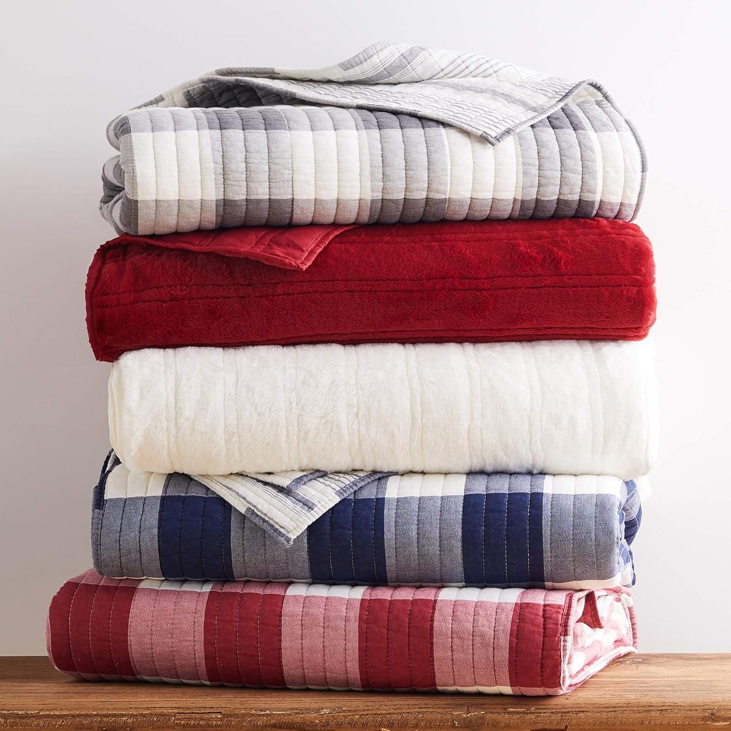 - Camden Quilt Set -Twin Quilt + One Standard Pillow Sham - Buffalo Check in Grey and Cream - Quilt Size (68 X 86 In.) and Pillow Sham Size (26 X 20 In.) - Reversible Pattern - Cotton
