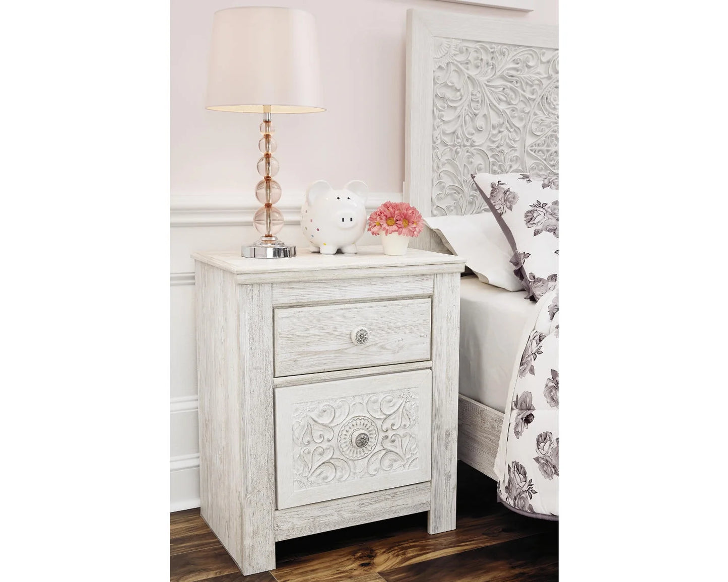 Traditional Paxberry 2 Drawer Nightstand, Whitewash