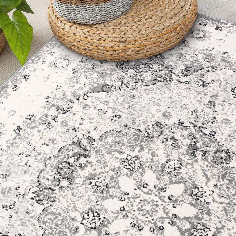 Hector Performance Oriental Gray/Ivory/Black Indoor Rug