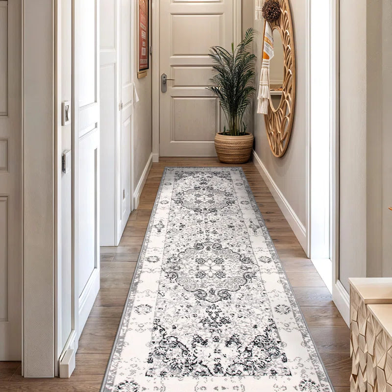 Hector Performance Oriental Gray/Ivory/Black Indoor Rug