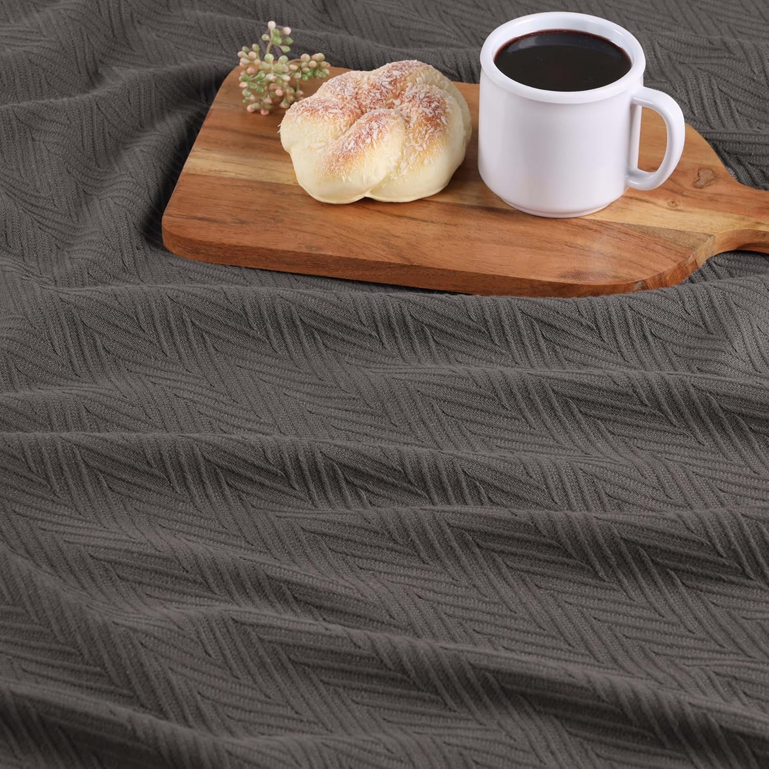 Metro All-Season Cotton Blanket, Woven Blanket for Couch, Bed, Bedding, Farmhouse, Home Essentials, Cute and Cozy Bohemian Blankets, Herringbone Weave, Full/Queen, Charcoal