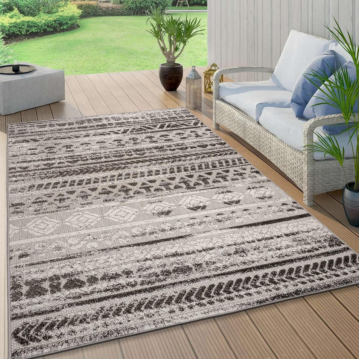 Modern Stripes Geometric Indoor/Outdoor Area Rug 5' X 7' Gray