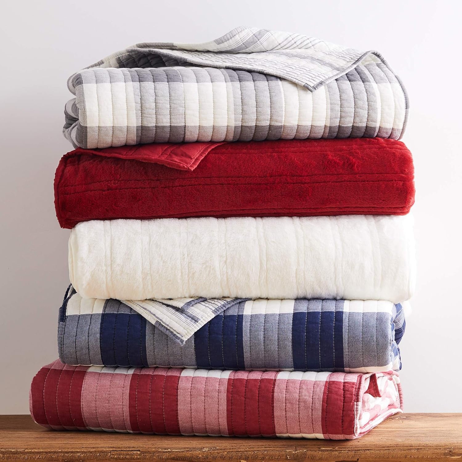 - Camden Quilt Set -Twin Quilt + One Standard Pillow Sham - Buffalo Check in Grey and Cream - Quilt Size (68 X 86 In.) and Pillow Sham Size (26 X 20 In.) - Reversible Pattern - Cotton