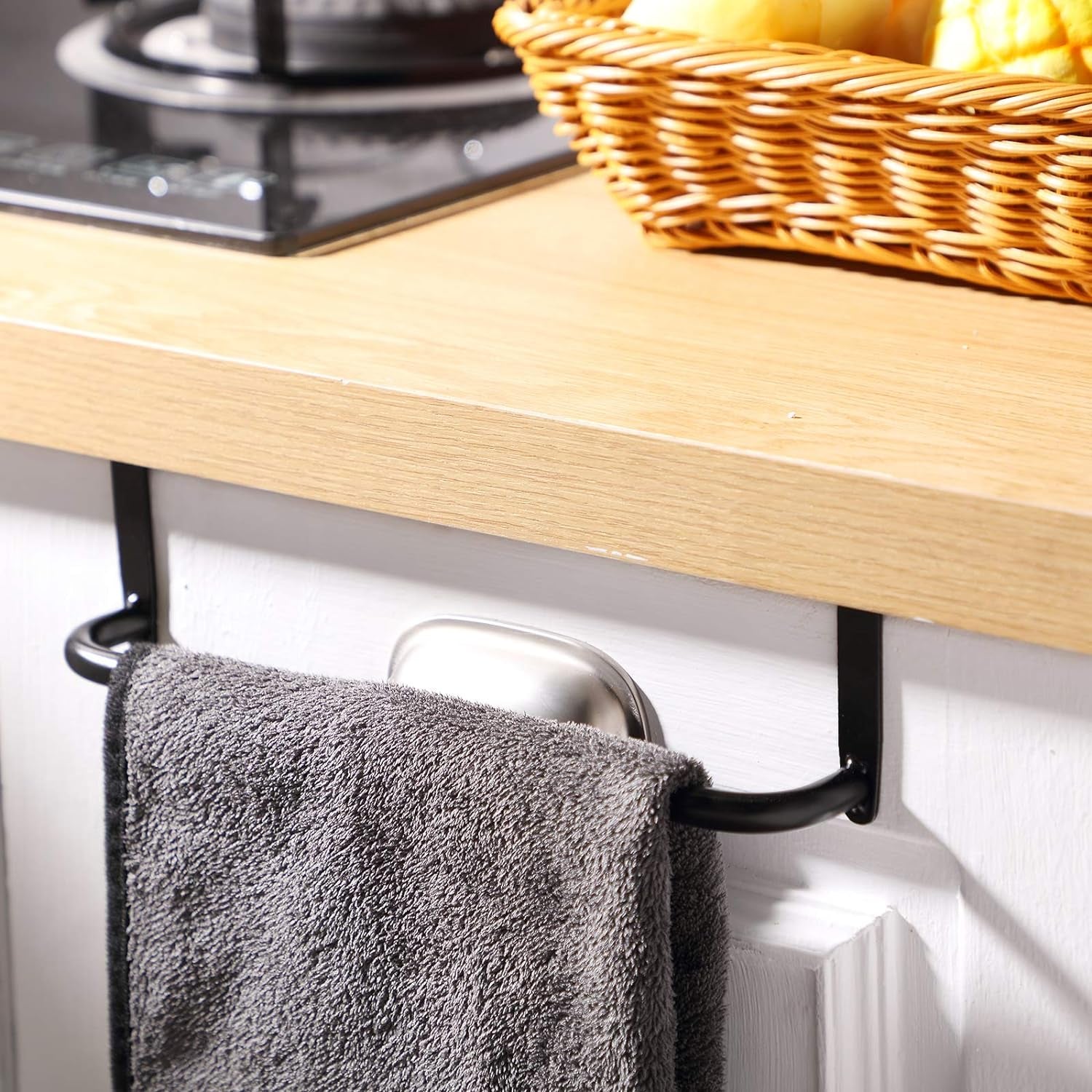 2 Pieces Metal Towel Bar Kitchen Cabinet Towel Rack Strong Steel Towel Bar Rack for Hanging on inside or outside of Doors, Home Kitchen Bathroom, Hand Towels, Dish Towels and Tea Towels (Black)