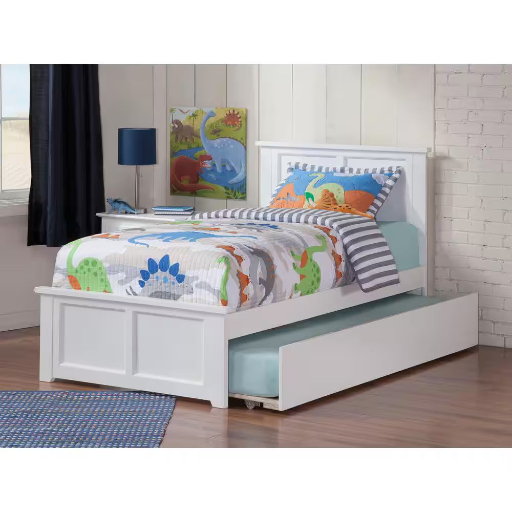 Madison Full Platform Bed with Matching Foot Board with Twin Size Urban Trundle Bed in Grey