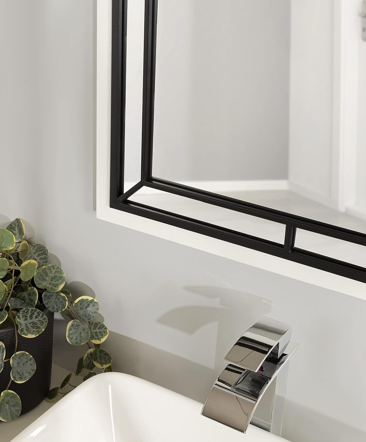 Audubon Modern Rectangle Wall Mirror, 24 X 36, White, Coastal Farmhouse Mirror for Wall