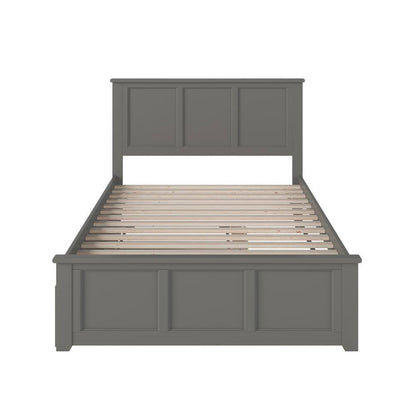 Madison Full Platform Bed with Matching Foot Board with Twin Size Urban Trundle Bed in Grey