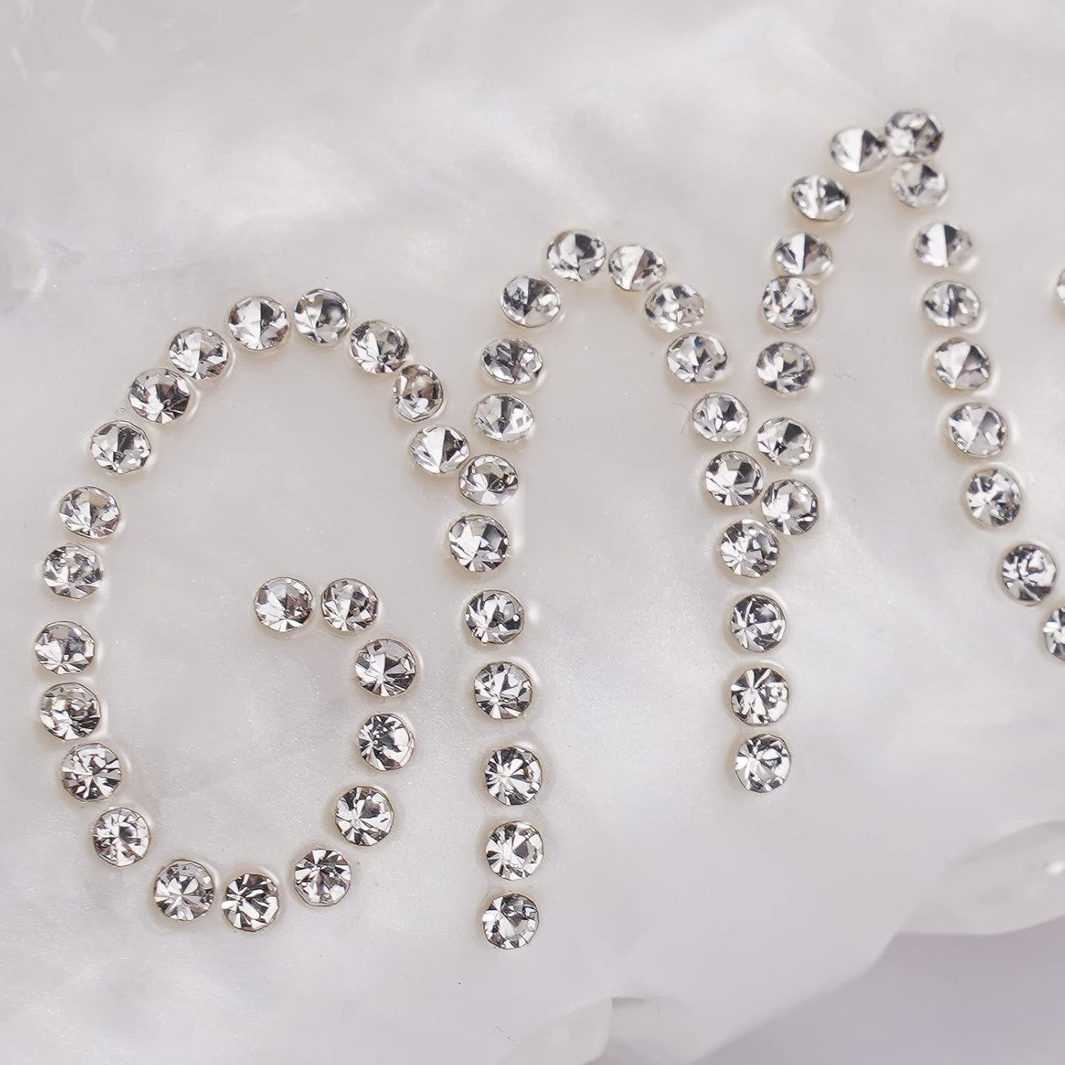 Hair Clip, White Acrylic Mrs Hair Clip with Double-Side Rhinestone Mrs Logo, Wedding Gift for Bride, Bridal Shower, Bachelorette Party Decorations Accessory, Bride Birthday